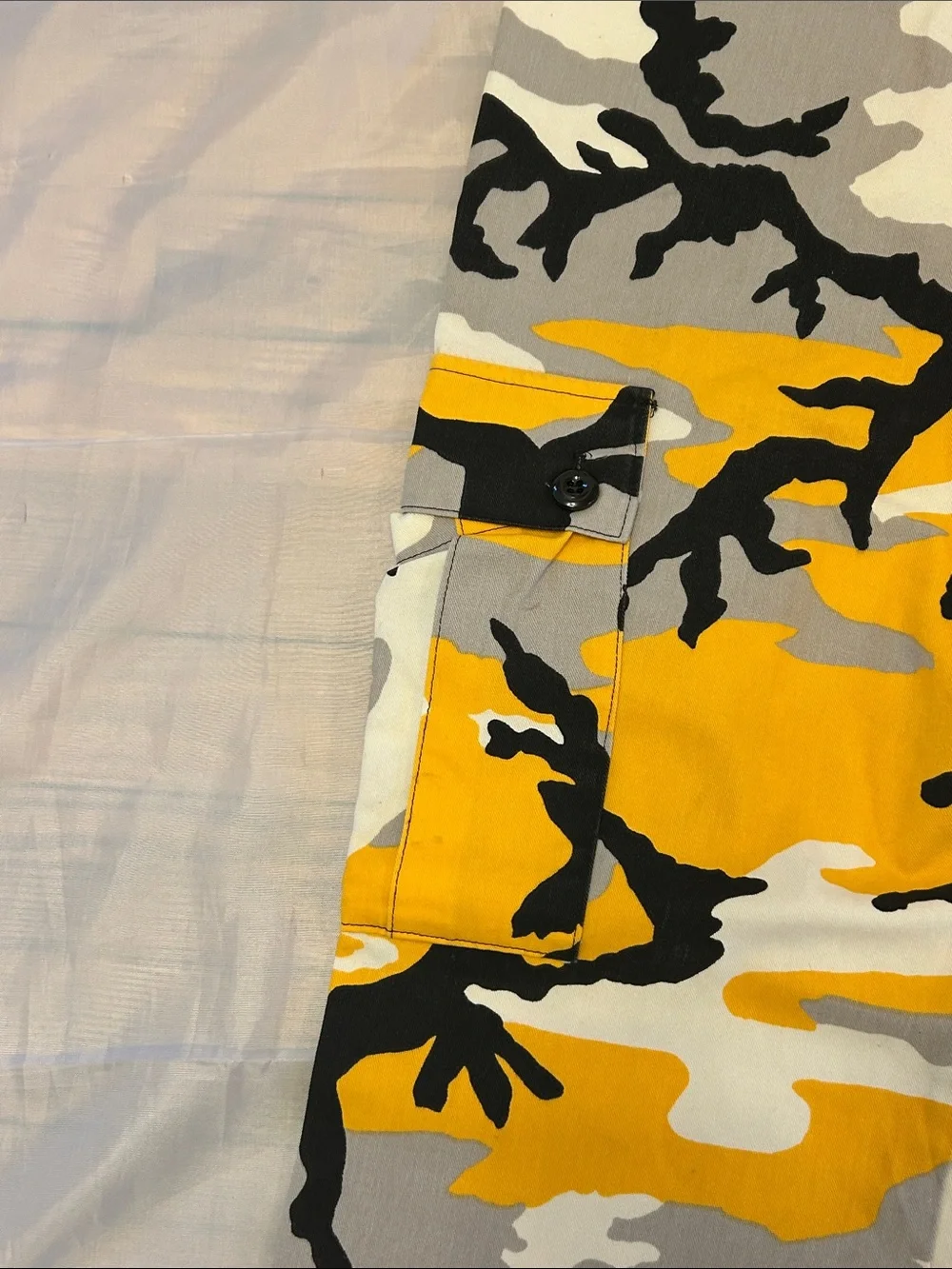 Vintage Atlas Cotton Twill Shorts with Yellow & Gray Print